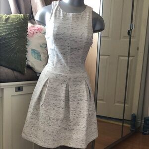 Wilfred Elegant Gray Sleeveless Dress size 2 dr3